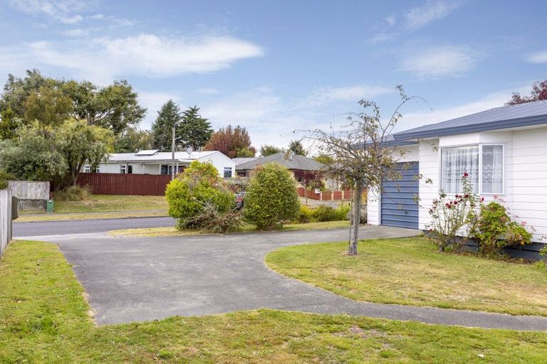 Photo of property in 82 Grace Crescent, Richmond Heights, Taupo, 3330