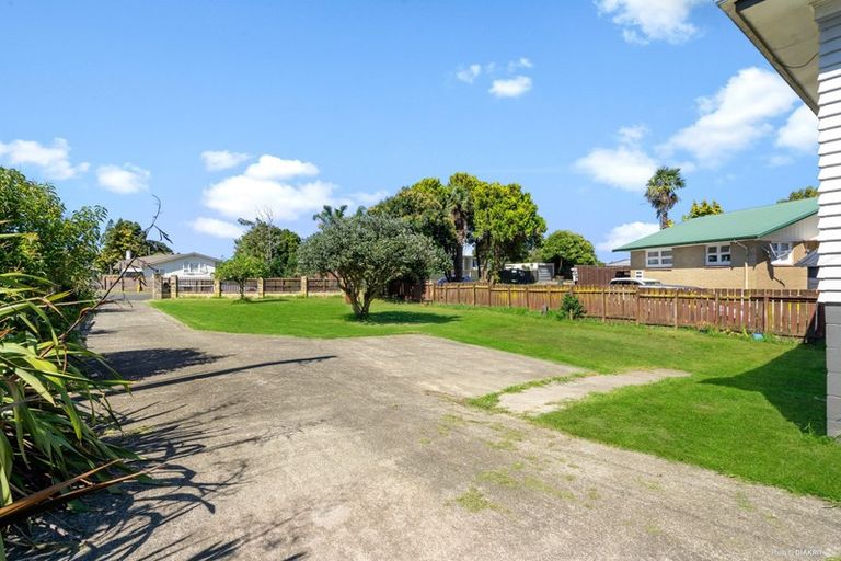 Photo of property in 22 Adams Road, Manurewa, Auckland, 2102