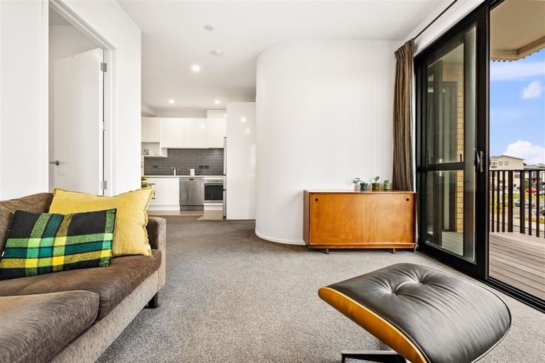 Photo of property in 105/77 Hobsonville Point Road, Hobsonville, Auckland, 0616