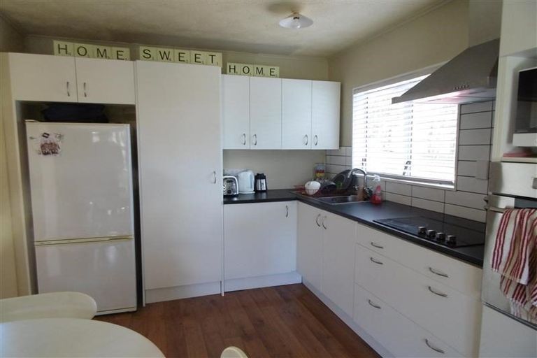 Photo of property in 2/34b Helena Street, Massey, Auckland, 0614