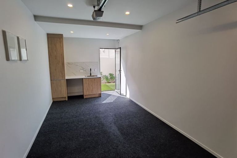 Photo of property in 12 Mina Way, Browns Bay, Auckland, 0630
