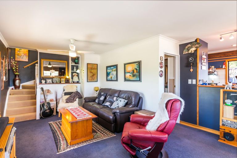Photo of property in 1/24 Kiddle Drive, Hilltop, Taupo, 3330