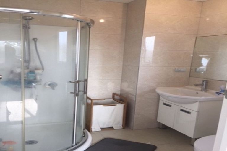 Photo of property in 47 Murvale Drive, Bucklands Beach, Auckland, 2014