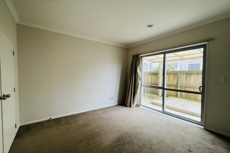 Photo of property in 16 Kira Road, Flat Bush, Auckland, 2016