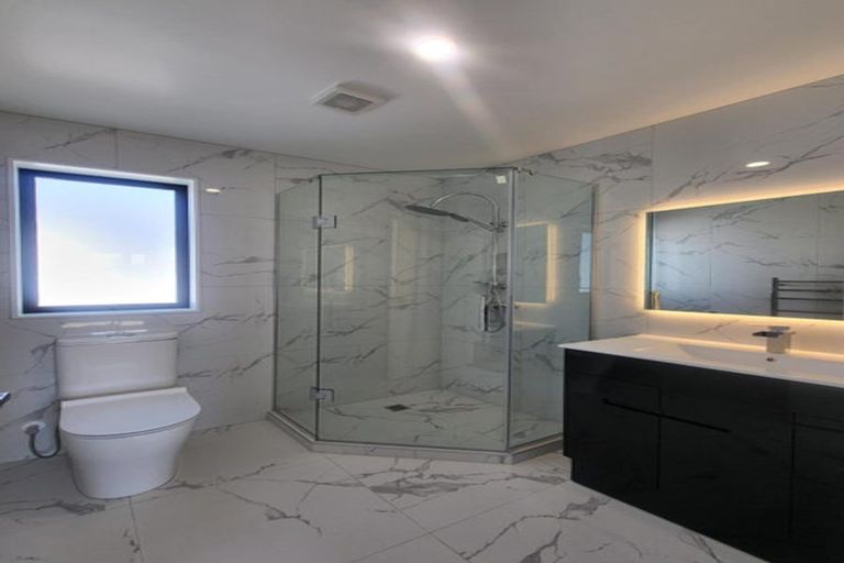 Photo of property in 105c Flat Bush Road, Clover Park, Auckland, 2023