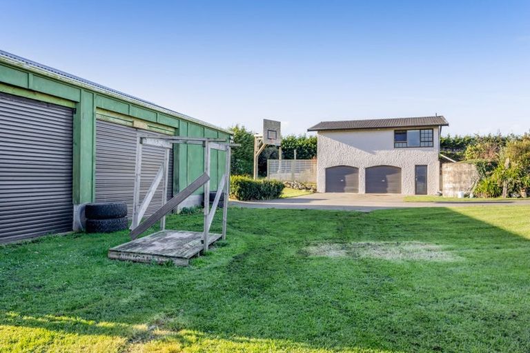 Photo of property in 8 Muggeridge Road, Manutahi, Patea, 4598