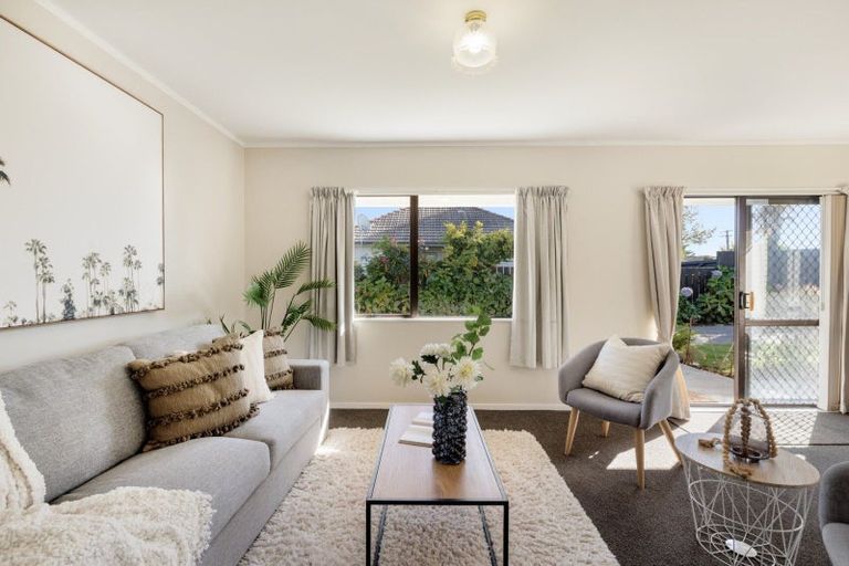 Photo of property in 2 Yatton Street, Greerton, Tauranga, 3112