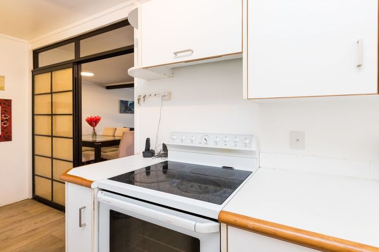 Photo of property in 1/341 College Street, West End, Palmerston North, 4410