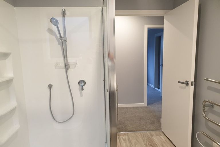 Photo of property in 27 Kaki Drive, Kenepuru, Porirua, 5022