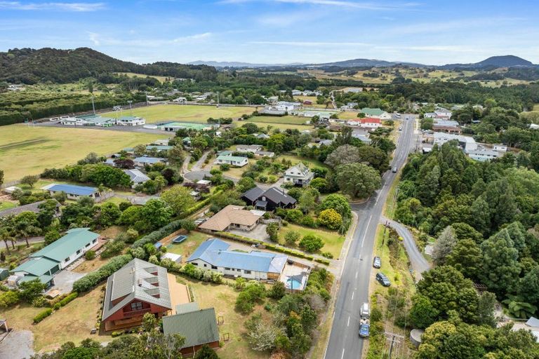 Photo of property in 36 Tauraroa Road, Maungakaramea, Whangarei, 0178
