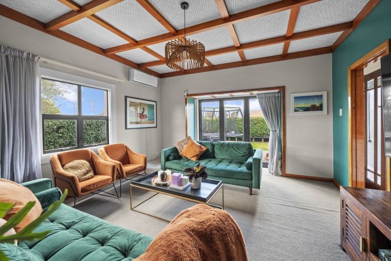 Photo of property in 54 Church Road, Taradale, Napier, 4112