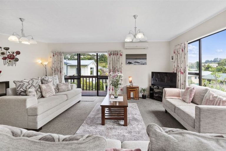 Photo of property in 12 Transom Close, Whitby, Porirua, 5024