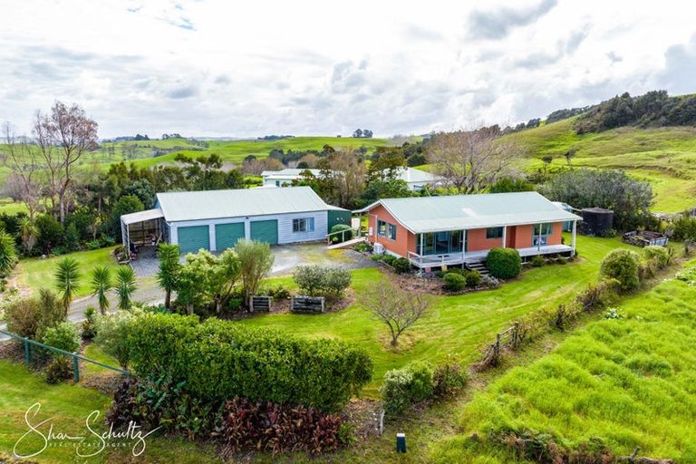 Photo of property in 7 Te Opi Road East, Whakapirau, Maungaturoto, 0583