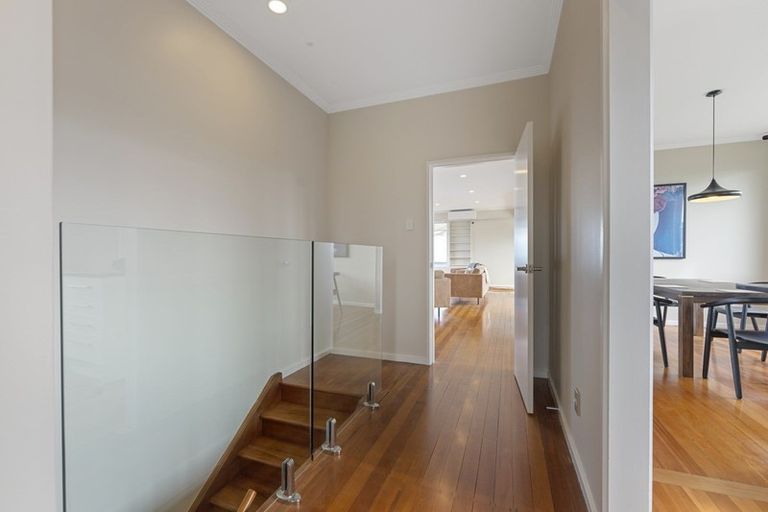 Photo of property in 2 Kapiti Terrace, Castlecliff, Whanganui, 4501