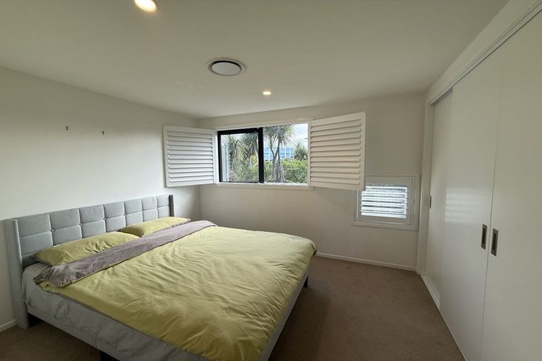 Photo of property in 18 Rara Lane, Manukau, Auckland, 2104