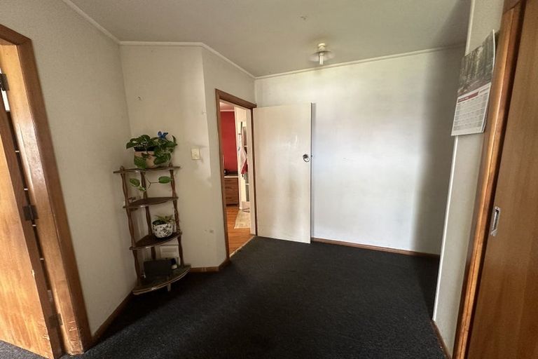 Photo of property in 1 Liston Crescent, Hillcrest, Hamilton, 3216