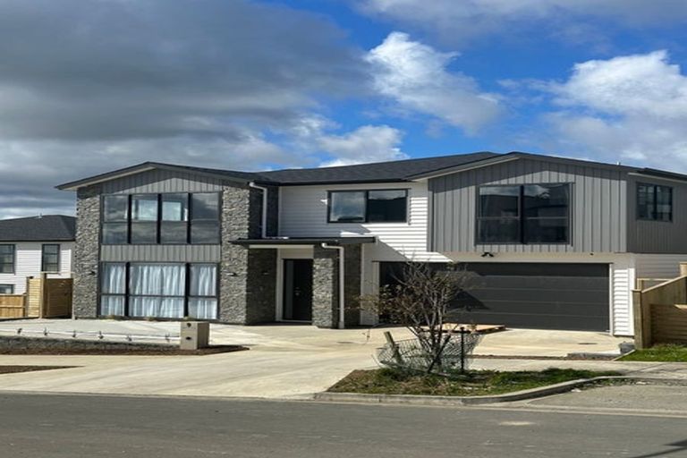 Photo of property in 9 Bendridge Street, Flat Bush, Auckland, 2019