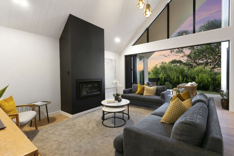 Photo of property in 7 Jack Seabrook Road, Hobsonville, Auckland, 0616