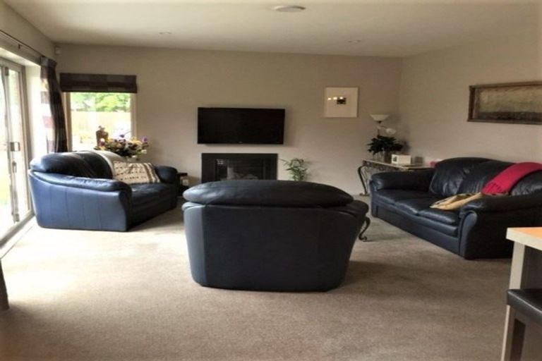 Photo of property in 2 Heathridge Place, Lincoln, 7608