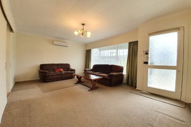 Photo of property in 2/40 Blakehall Place, Spreydon, Christchurch, 8024