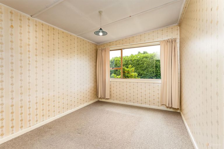 Photo of property in 16 Dobson Street, Waimate, 7924