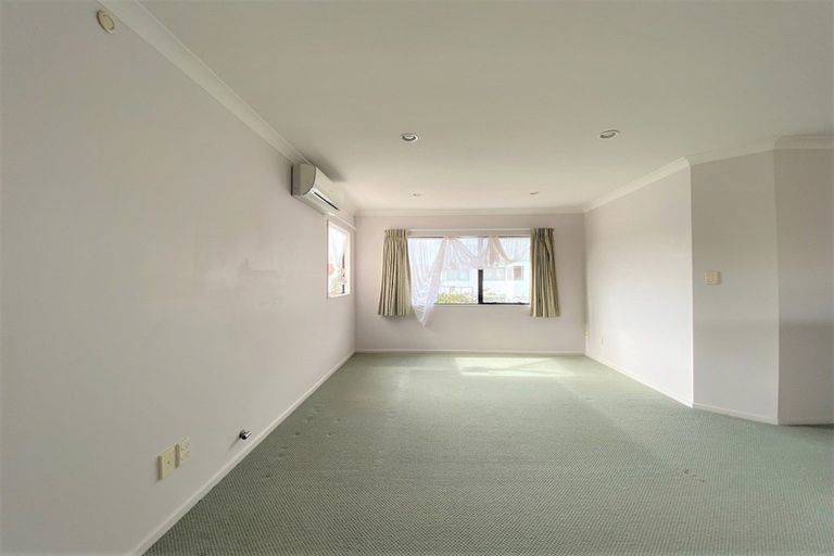 Photo of property in 102b Meadowland Drive, Somerville, Auckland, 2014