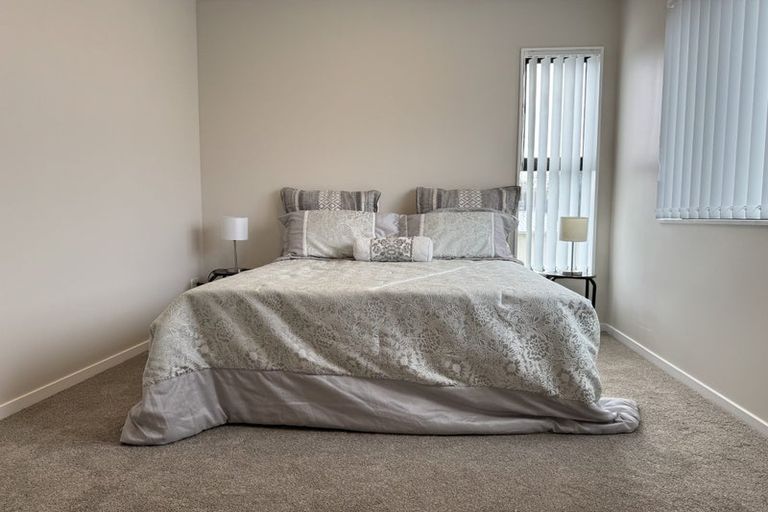 Photo of property in 2/27 Landscape Road, Papatoetoe, Auckland, 2025