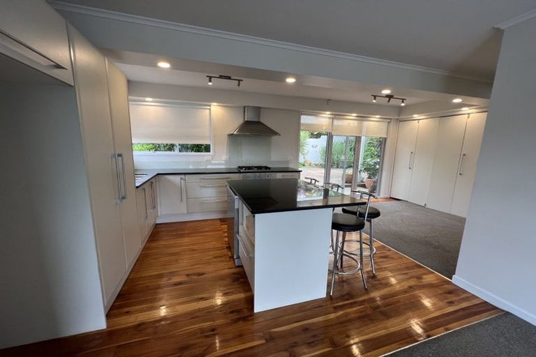 Photo of property in 1/43 Hart Road, Hauraki, Auckland, 0622