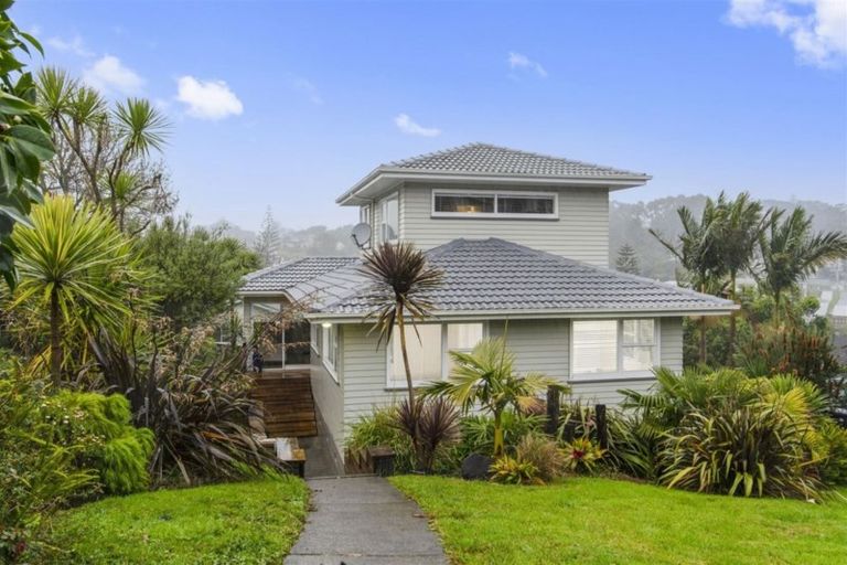 Photo of property in 8 Intrepid Place, Torbay, Auckland, 0630