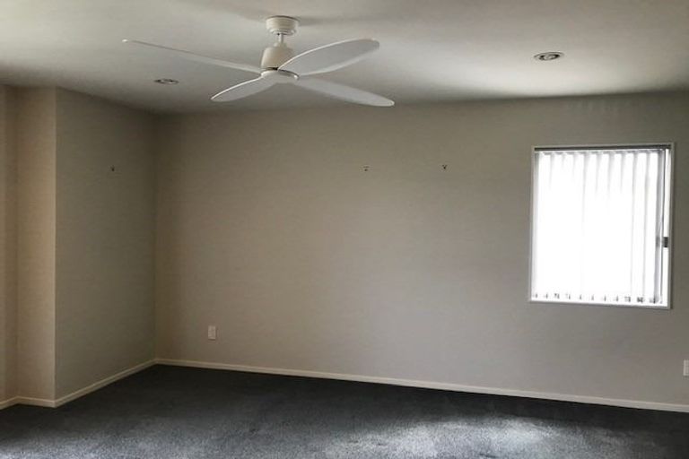 Photo of property in 15 Arion Road, Takanini, 2112