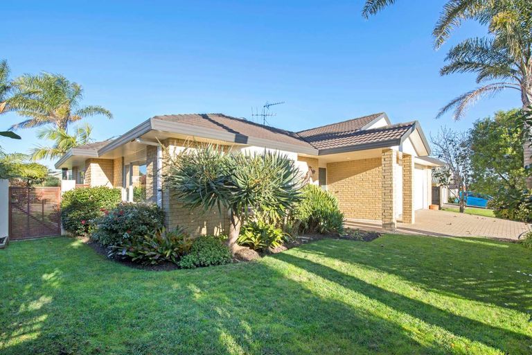 Photo of property in 4 Glanworth Place, Dannemora, Auckland, 2016