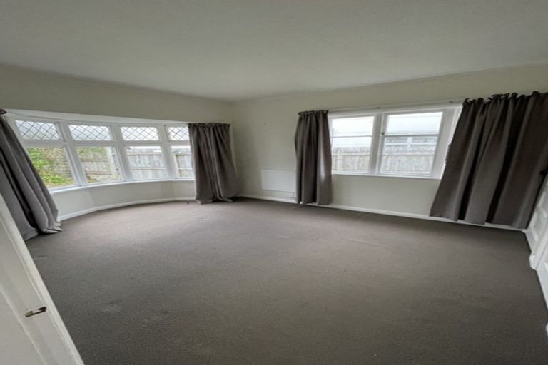 Photo of property in 34 Mandalay Terrace, Khandallah, Wellington, 6035