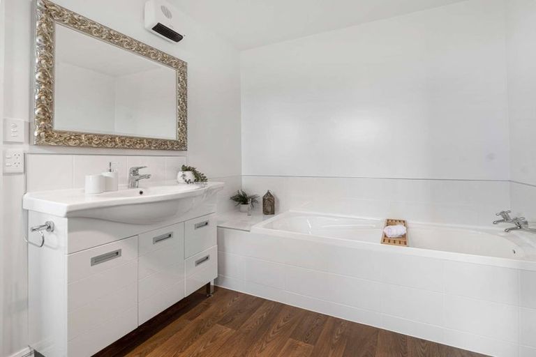 Photo of property in 60 Ludlow Drive, Huntingdon, Ashburton, 7774