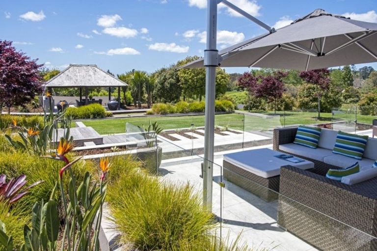 Photo of property in 701 Whitford Road, Whitford, Howick, 2571