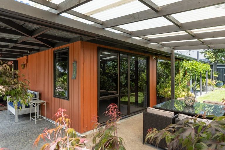 Photo of property in 21 Upham Crescent, Taradale, Napier, 4112