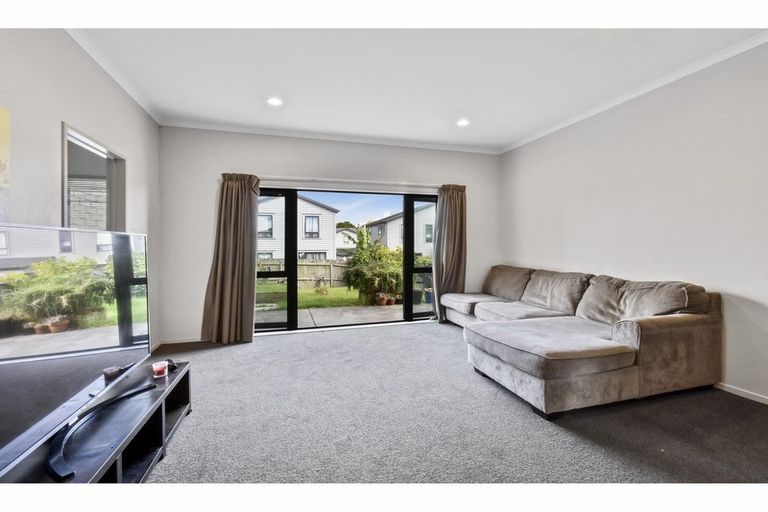 Photo of property in 22 Kaimoana Street, Weymouth, Auckland, 2103