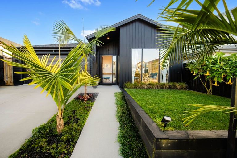 Photo of property in 5 Waipana Street, Hobsonville, Auckland, 0618