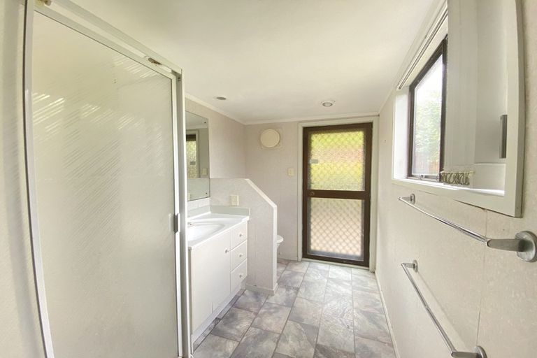 Photo of property in 36 Cromdale Avenue, Highland Park, Auckland, 2010