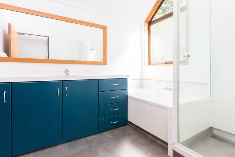 Photo of property in 1/341 College Street, West End, Palmerston North, 4410