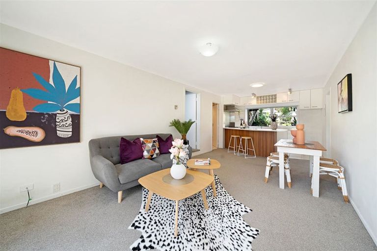 Photo of property in 44 Sunnybrae Road, Hillcrest, Auckland, 0627