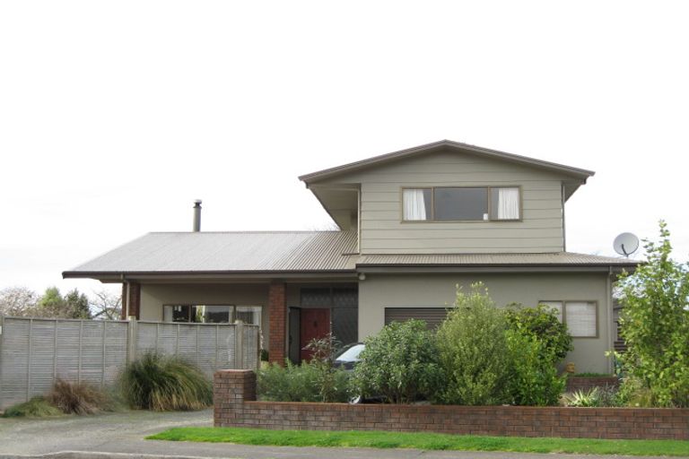 Photo of property in 5 Valerie Street, Clive, 4102