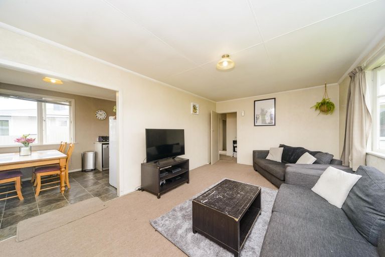 Photo of property in 128 Limbrick Street, Terrace End, Palmerston North, 4410