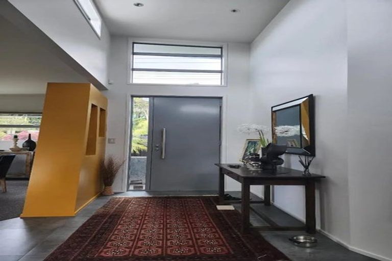 Photo of property in 46 Victoria Road, New Plymouth, 4310