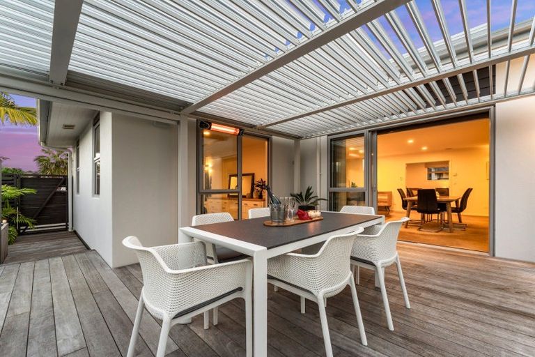 Photo of property in 26 Waitotara Way, Whitianga, 3510