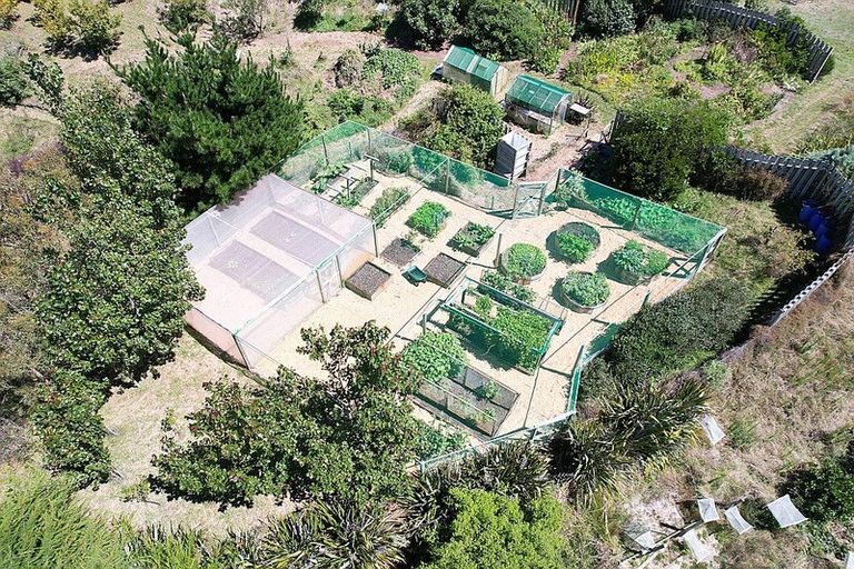 Photo of property in 159 Emma Drive, Manakau, Levin, 5573