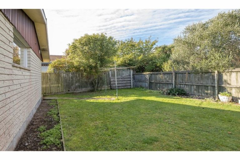 Photo of property in 2/15 Sandra Street, South New Brighton, Christchurch, 8062