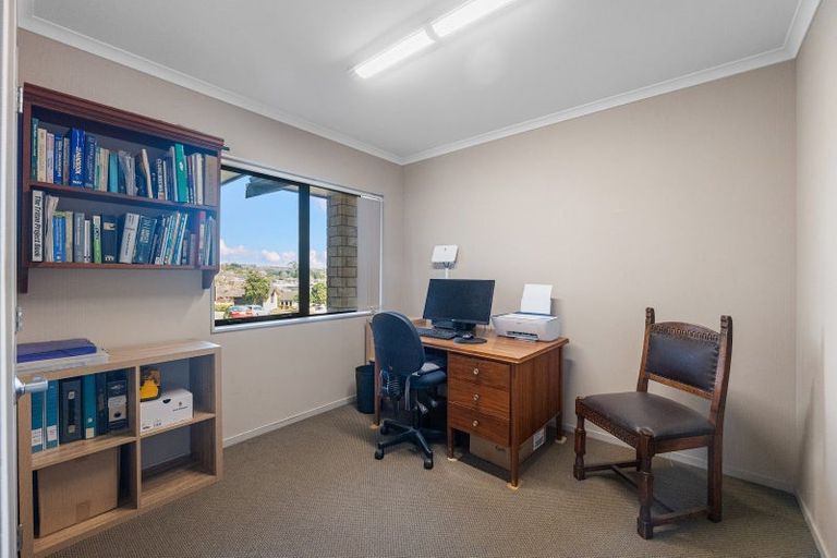 Photo of property in 100 Albero Drive, Ohauiti, Tauranga, 3112