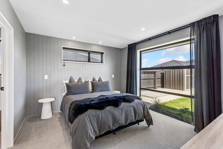 Photo of property in 5 Cousins Street, Woodend, 7691