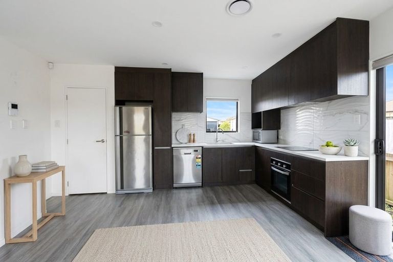 Photo of property in 9a Julian Place, Otara, Auckland, 2023