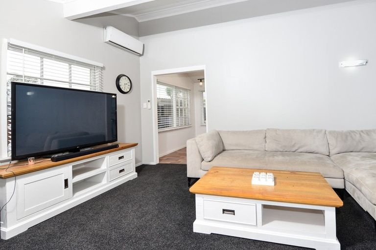 Photo of property in 3 Lancewood Avenue, Melville, Hamilton, 3206